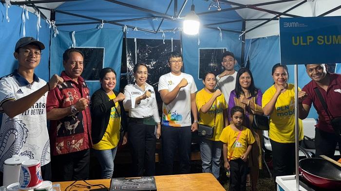 Foto-bersama-Bupati-Sumba-Barat-Daya-bersama-Manager-PLN-Sumba-Jaya.jpg