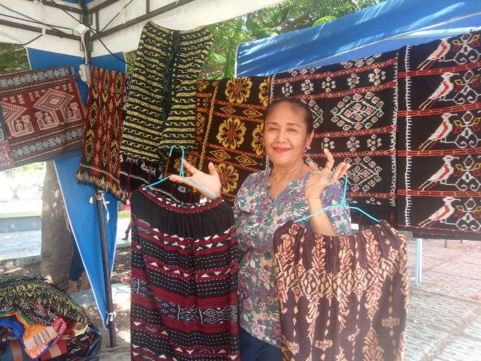 Founder UMKM Jeni Aksesoris Senang Berpartisipasi di Event Jalan Santai Pos Kupang