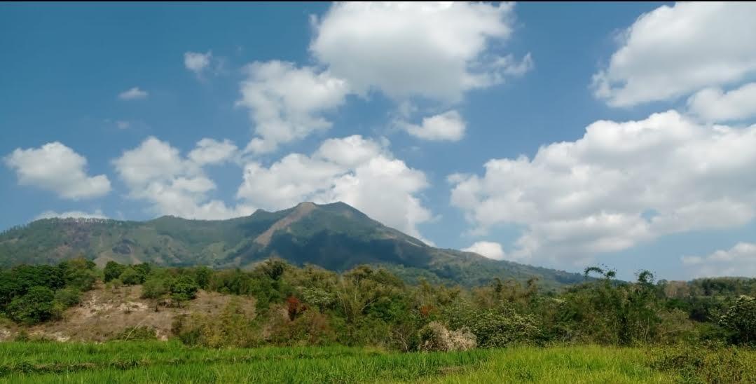 Gunung-Inelika-4-Oktober-2023.jpg