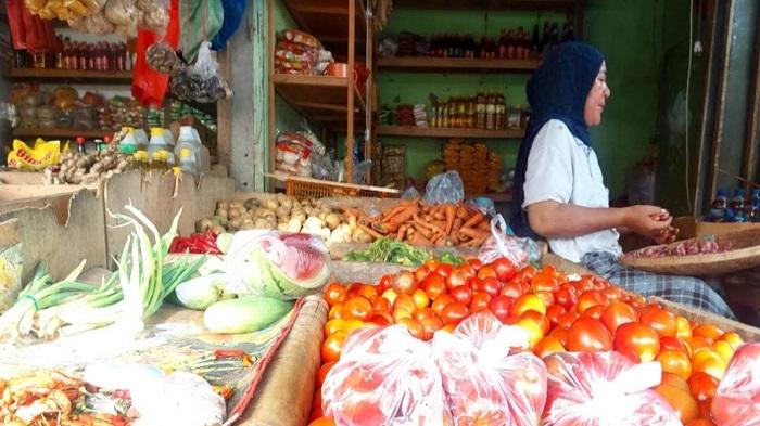 Harga-pangan-di-Pasar-Larantuka-Kabupaten-Flores-Timur-masih-mahaL.jpg