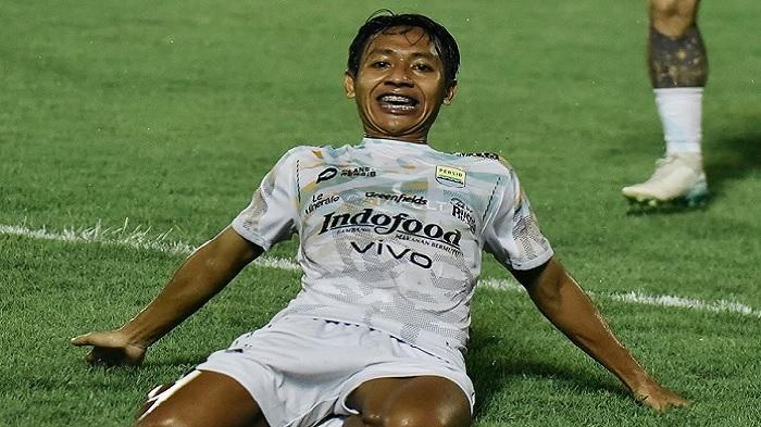 Hasil-Semen-Padang-vs-Persib-Bandung-Beckham-Bangga-Maung-tak-Pernah-Menyerah.jpg