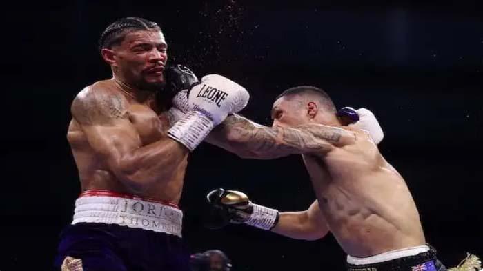 Hasil Tinju Dunia, Jai Opetaia Pertahankan Gelar Setelah Lumpuhkan Jordan Thompson