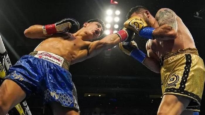 Hasil Tinju Dunia, Kalah dari Canelo Alvarez, Jaime Munguia Menang KO Lawan Erik Bazinyan