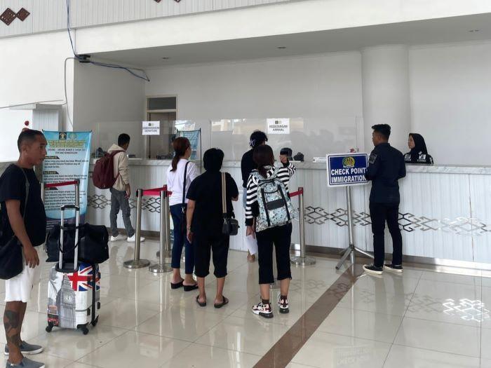 Imigrasi-Kelas-II-TPI-Atambua-menggelar-Operasi.jpg