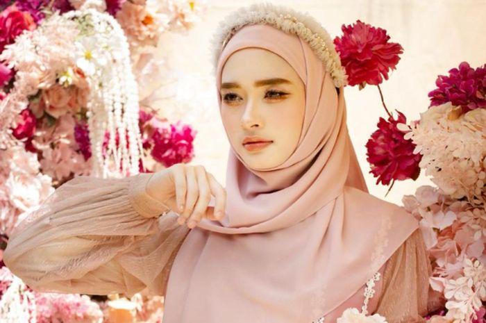 Wajah Asli Inara Rusli Terkuak Saat Tanpa Makeup. Natizen Langsung Berkomentar: Beda Banget!
