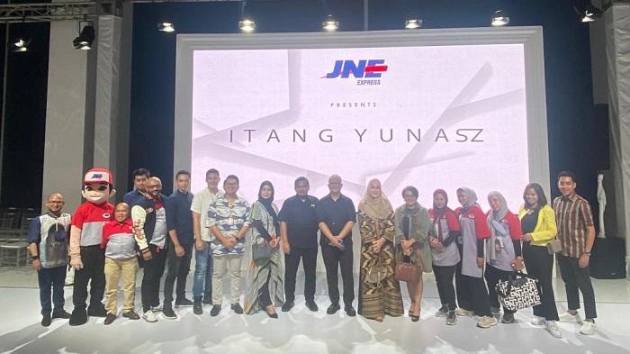 Sambut Ramadan dan Hari Raya, JNE Kolaborasi dengan Itang Yunasz