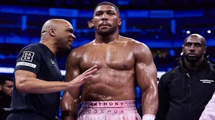 Jadwal Tinju Dunia, Jelang Duel Anthony Joshua vs Robert Helenius, Derrick James Terbang ke Inggris