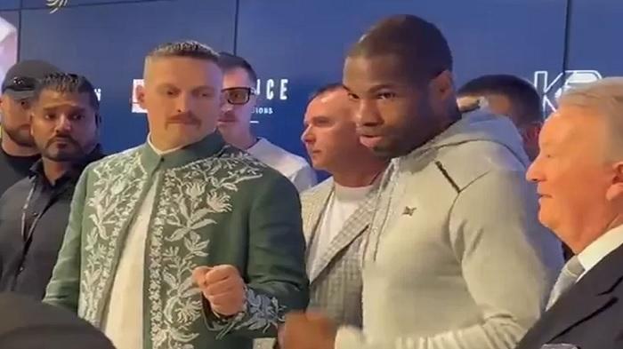 Jadwal Tinju Dunia, Jelang Duel Oleksandr Usyk Main Bola dan Berdansa, Daniel Dubois Latihan