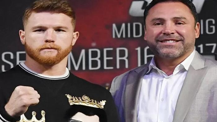 Jadwal Tinju Dunia, Oscar De La Hoya Sebut Canelo Alvarez Takkan Bisa Kalahkan Dmitry Bivol
