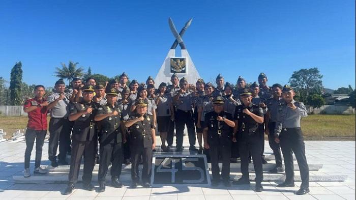 Jelang Hari Pengayoman 2024, Lapas dan Imigrasi Atambua Ziarah di Taman Makam Pahlawan