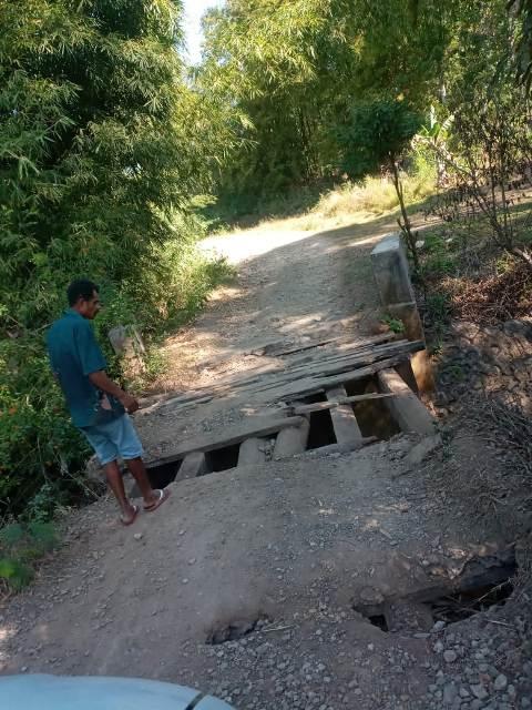 Jembatan-penghubung-dua-desa-di-Amfoang-Tengah.jpg
