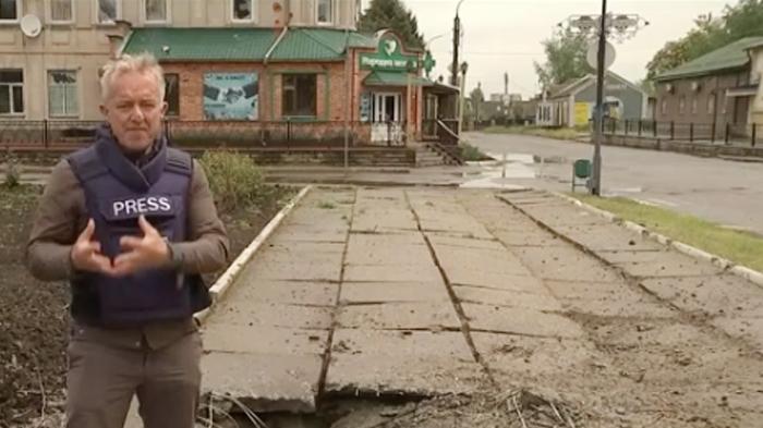 Warga Sipil Mati-matian Mencari Perlindungan saat Rusia Memperluas Keuntungannya di Selatan Ukraina