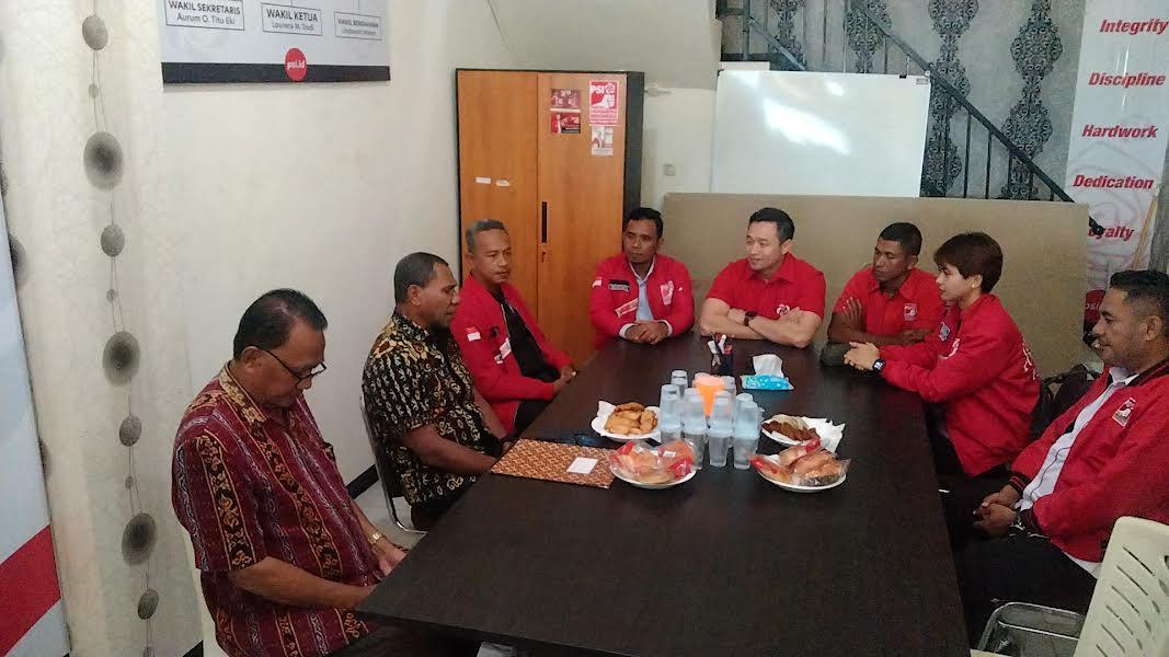 Pilgub NTT, Setelah Gerindra, Johni Asadoma Daftar ke PSI jadi Cagub