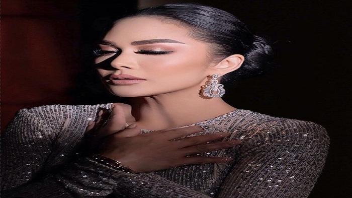 Krisdayanti Pose Cantik Pejamkan Mata, Netizen Puji Wajah Gemmi Ameena 'Baby Face'