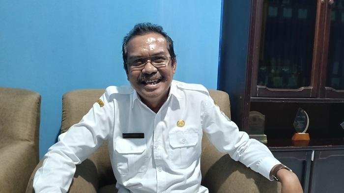 Kadis-Pendidikan-Pemuda-dan-Olahraga-Kabupaten-Sumba-Timur-Imanuel-Takandjandji.jpg