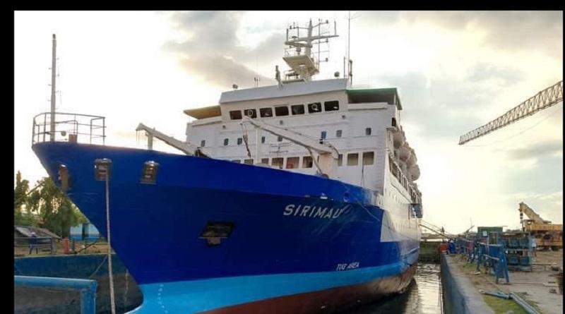 Kapal-Pelni-KM-Sirimau.jpg