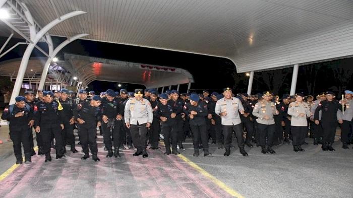 Polda NTT Kirim 100 Personel Komodo Timur Brimobda, Amankan Unjuk Rasa di Jakarta