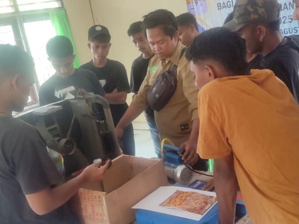 Pemerintahan Kelurahan Manuaman Bekali Remaja Putus Sekolah dengan Keterampilan Kerja