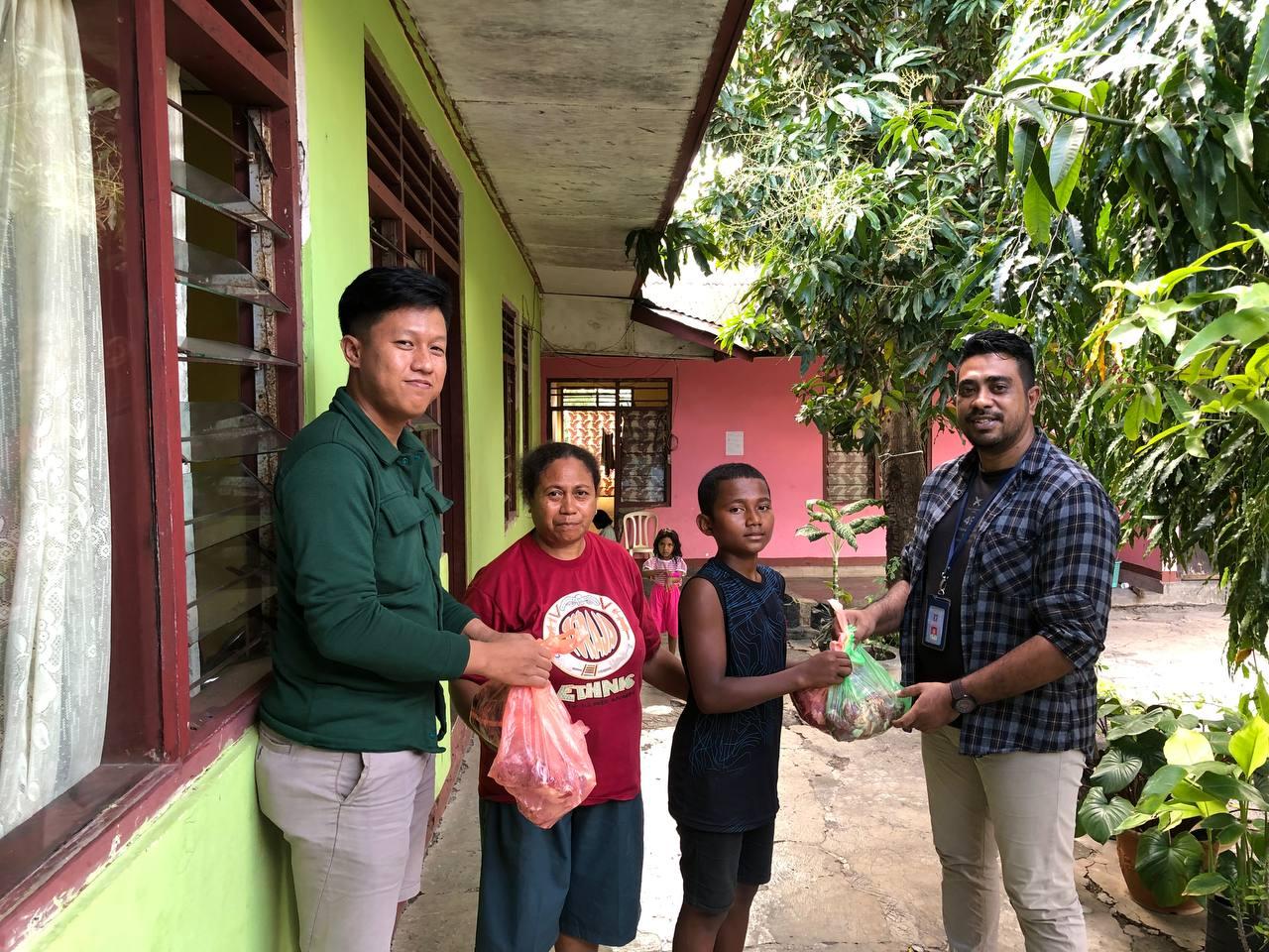 Peringati Idul Adha 1444 H, Kanwil Kemenkumham NTT Berbagi Kepada Sesama Yang Membutuhkan