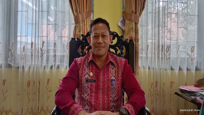 Kepala-Badan-Kepegawaian-Daerah-dan-Sumber-Daya-Manusia-BKDPSDM-TTU-ALEXANDER-TABESI.jpg