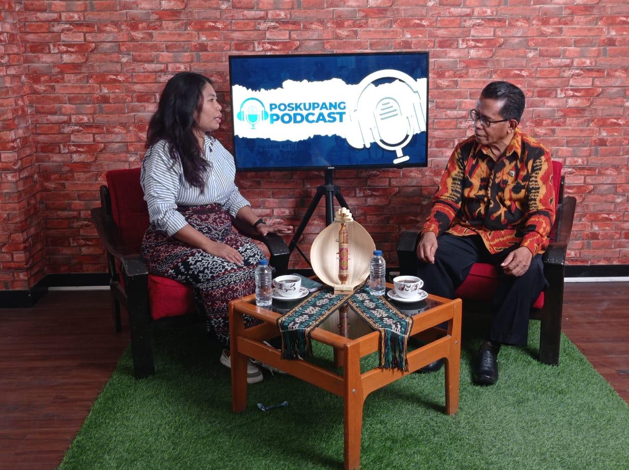 Ketua-KSP-Kopdit-Pintu-Air-Yakobus-Jano-podcats-dengan-tema-Menuju-1-Juta-Anggota.jpg