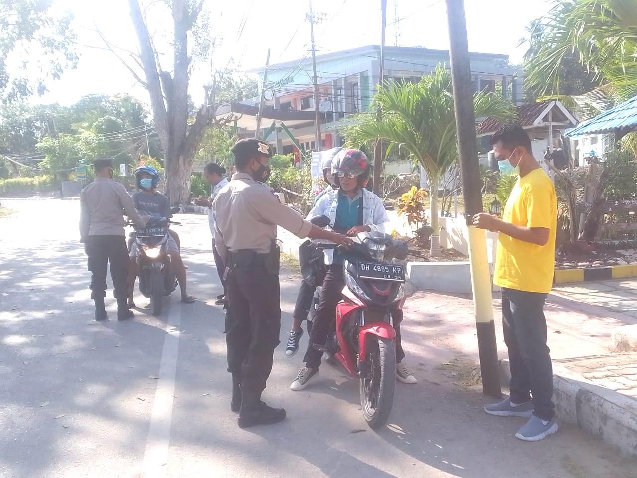 Jelang HUT Bhayangkara, Pasukan DOBRAK Polsek Lobalain Gencarkan Vaksinasi Massal