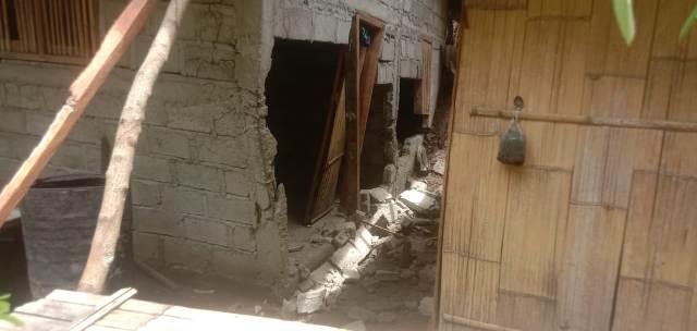 Kondisi-rumah-di-Desa-Iligasi-Sikka.jpg