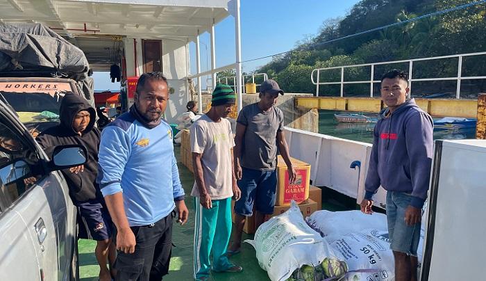 Lapas Atambua Pasarkan Sayur Kol Hasil Kerja WBP hingga Pulau Alor NTT