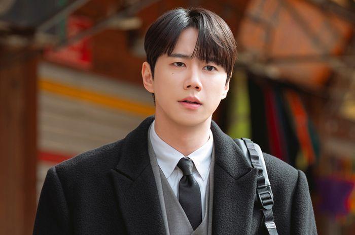Lee-Jun-Young-bintang.jpg