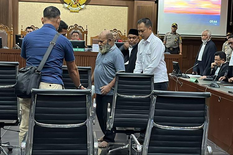 Sidang Kasus Suap dan Gratifikasi, Hakim Tolak Keberatan Lukas Enembe Atas Dakwaan JPU KPK