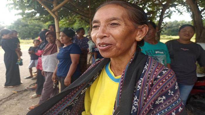Margaretha-Iko-warga-Desa-Kolisia-B-Kecamatan-Magepanda-Kabupaten-Sikka.jpg