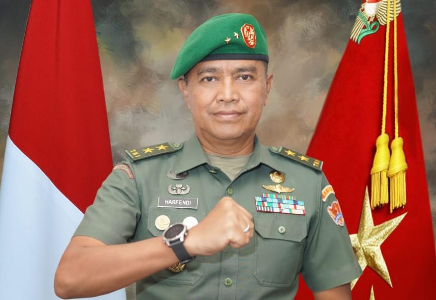 Mayjen-TNI-Harfendi-Pangdam-IX-Udayana.jpg