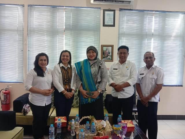 Sarpras di SMKN 1 Kupang Sudah Mumpuni, Nining Dwirosanti Beri Apresiasi