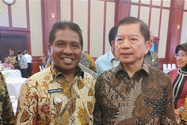 Oder-Maks-Sombu-foto-bersama-Menteri-PPN.jpg