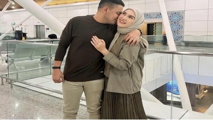 Pasangan-artis-Irish-Bella-dan-pengusaha-Haldy-Sabri-dicapture-000.jpg