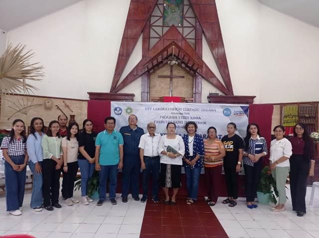 Lab Terpadu Undana dan Prodi Kimia FST Undana Latih Perempuan GMIT Maranatha Oebufu Produksi Sabun