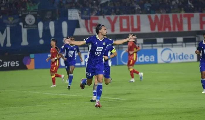 Pemain-Persib-Bandung-melakukan-selebrasi-usai-mengalahkan-tim-tamu.jpg