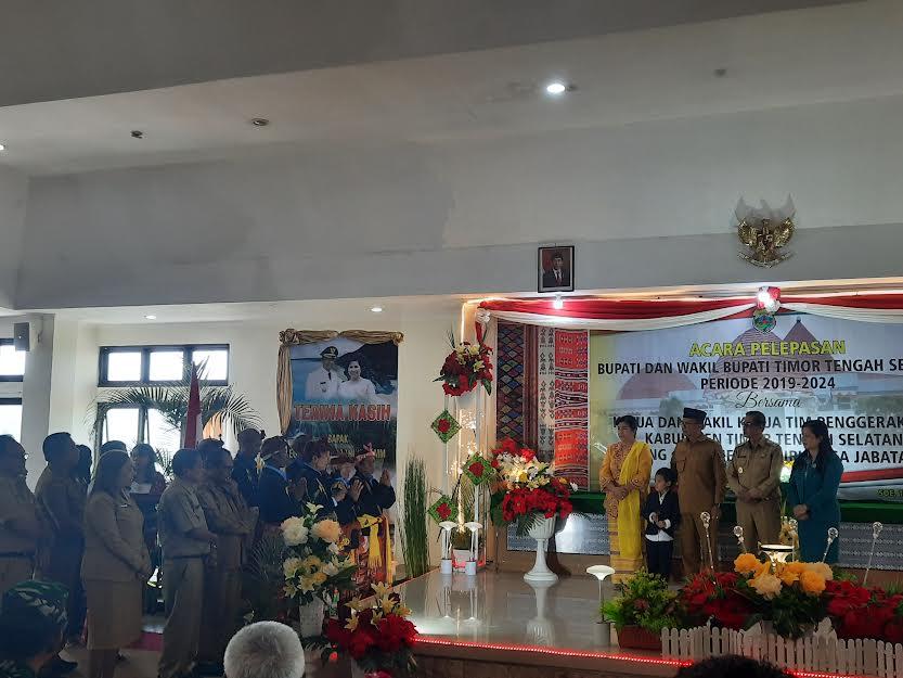 Bupati dan Wakil Bupati Timor Tengah Selatan Pamit
