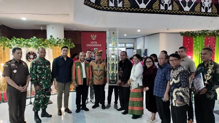 Pemkot Kupang Rayakan Natal Bersama, Linus Lusi Ajak ASN Maknai Tema Natal