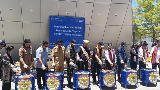 Bea Cukai Atambua Musnahkan Barang Ilegal Senilai Rp 1,1 Miliar