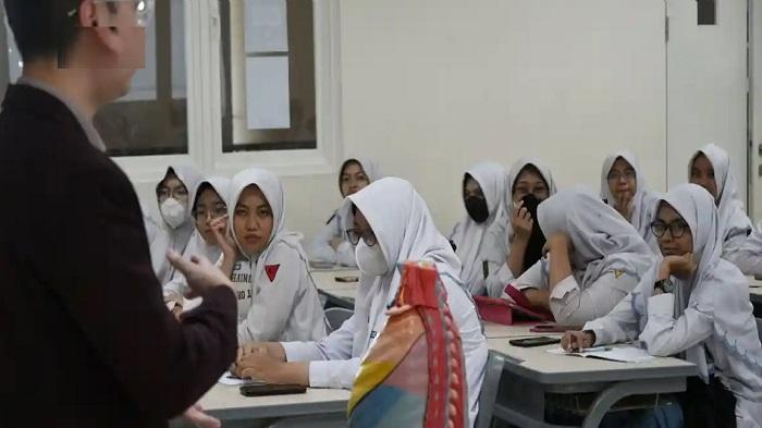 Soal Ujian Sekolah dan Kunci Jawaban LKS Pendidikan Pancasila Kelas 7 Halaman 34 Kurikulum Merdeka