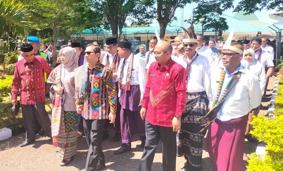 Penjabat Gubernur NTT Ayodhia Kalake Awali Bertugas dengan Kunjungi Tokoh Agama