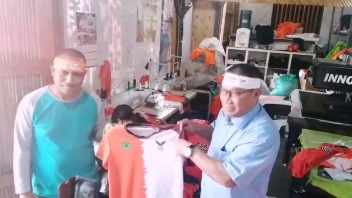 Penyatuan-jersey-PSN-Ngada-dan-Bintang-Timur-FC.jpg