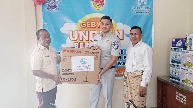 Samsat Sumba Timur NTT Adakan Gebyar Undian Kepada Pemilik Kendaraan Taat PKB