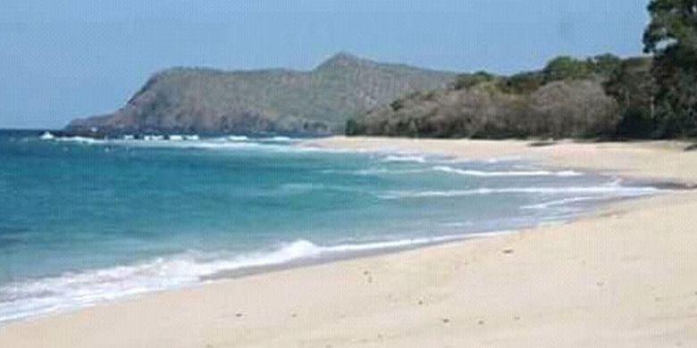 Pesona-Pantai-Mingar-di-Desa-Pasir-Putih-Kecamatan-Nagawutung-Kabupaten-Lembata-00-1.jpg