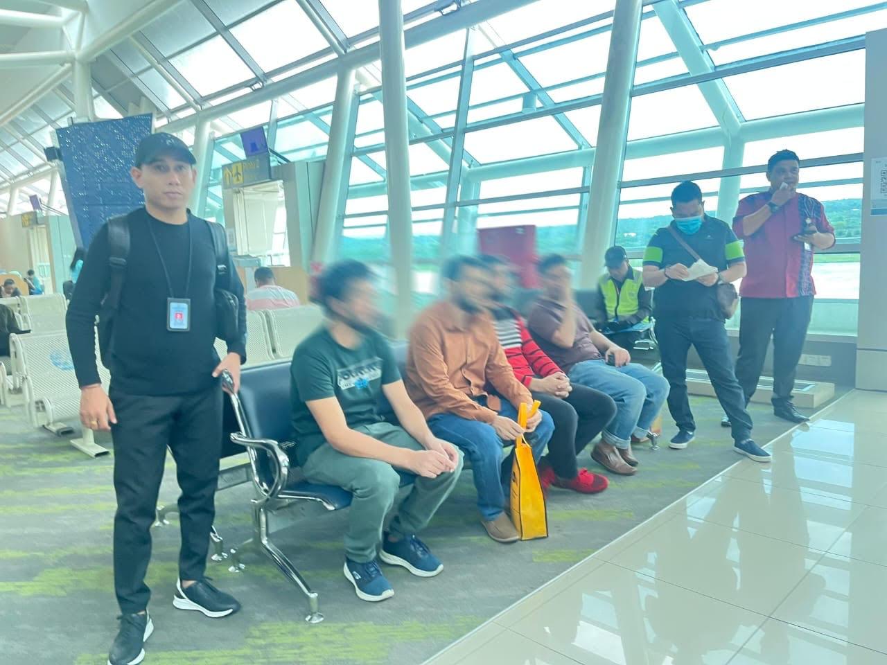 Imigrasi Kupang NTT Deportasi Empat WNA asal Pakistan