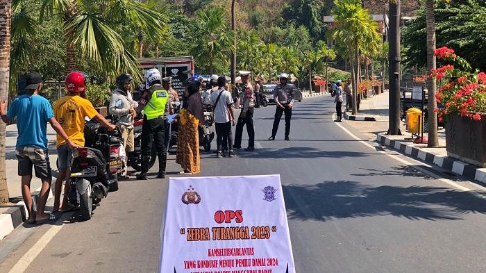 Operasi Zebra Turangga, Polres Manggarai Barat Jaring Puluhan Kendaraan di Labuan Bajo