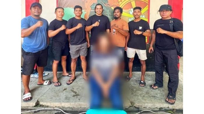 Polres-Manggarai-Barat-mengamankan-N-31-alias-Leni-pelaku-pencurian.jpg