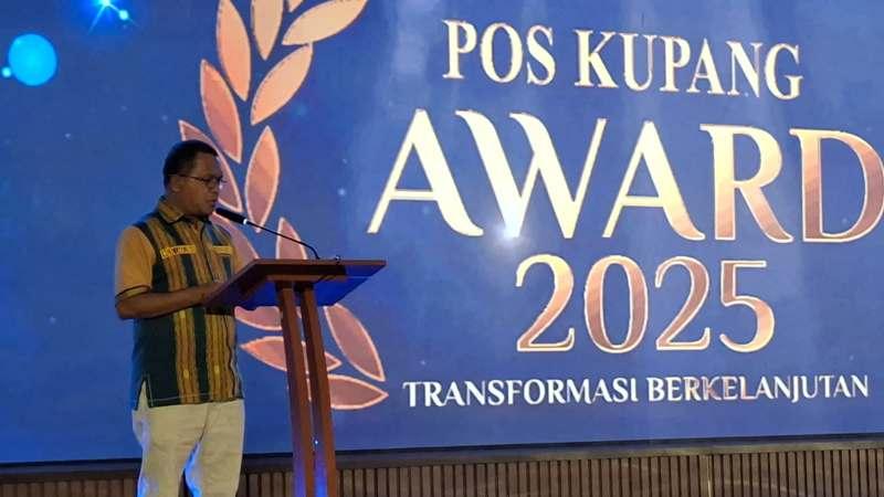 Pos Kupang Award, Gubernur NTT Minta Tetap Kritis 