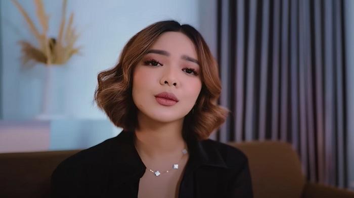 Putri-Siagian-membawakan-lagu-rohani-kristen-Tuhan-Ampuni.jpg